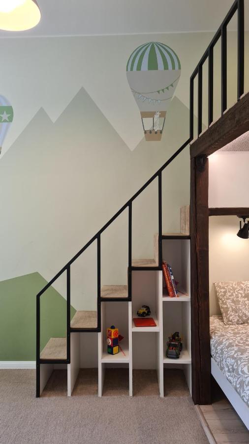 Family Apartment In Klaipeda Old Town Екстер'єр фото
